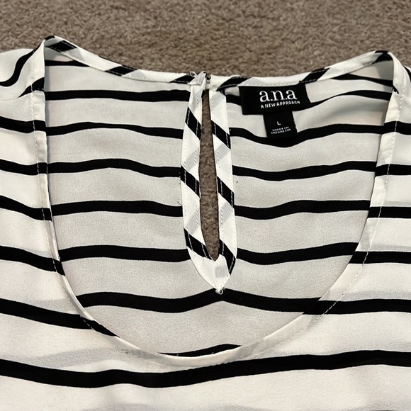 NWT a.n.a. Blouse - Picture 3 of 5